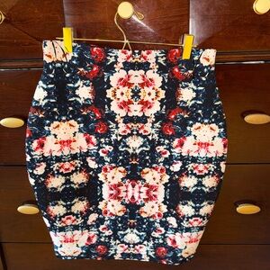 Two-piece Floral Kaleidoscope Pencil Skirt Set - Black and Pink